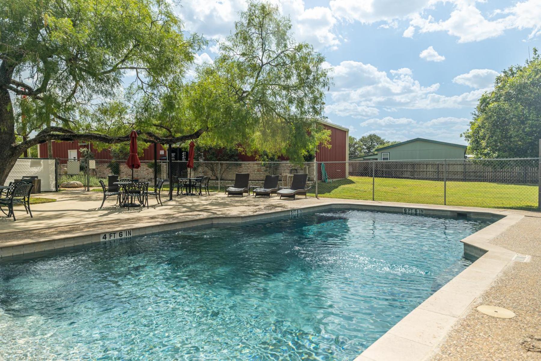 Htr Tx Hill Country Campground كيرفيل المظهر الخارجي الصورة
